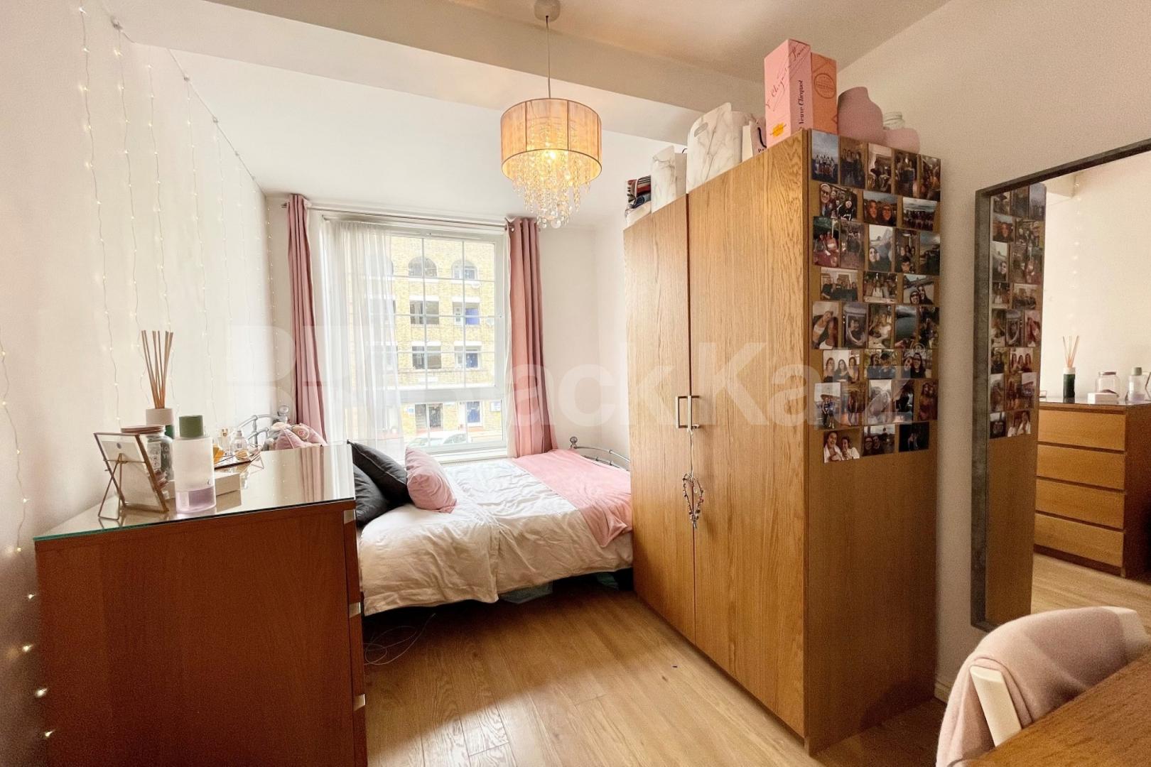 Superbly located to either London Bridge or Borough  Long Lane , Borough / London Bridge